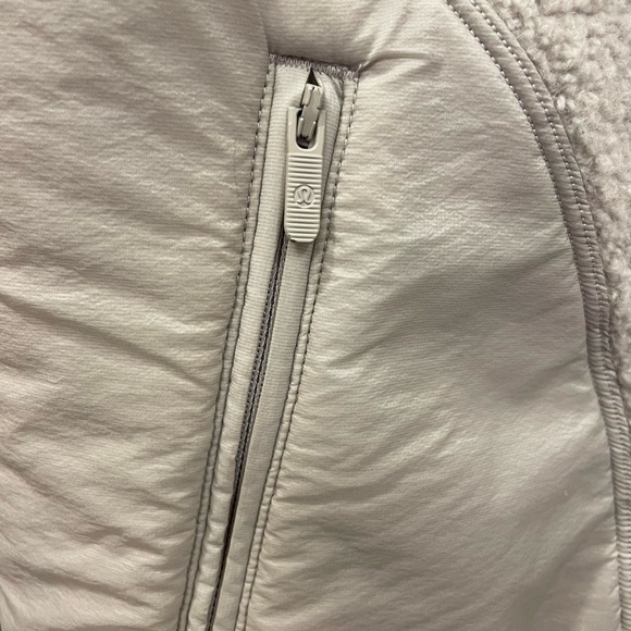 Lululemon Go Cozy Jacket - Picture 7 of 8